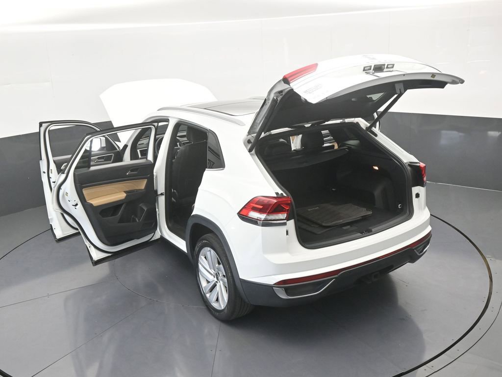 Used 2021 Volkswagen Atlas Cross Sport SE w/ Panoramic Sunroof Package image 71