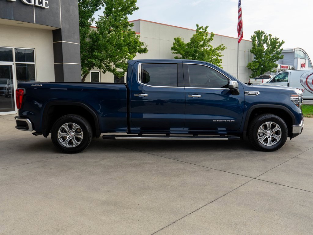 Used 2023 GMC Sierra 1500 SLT w/ SLT Convenience Package image 8