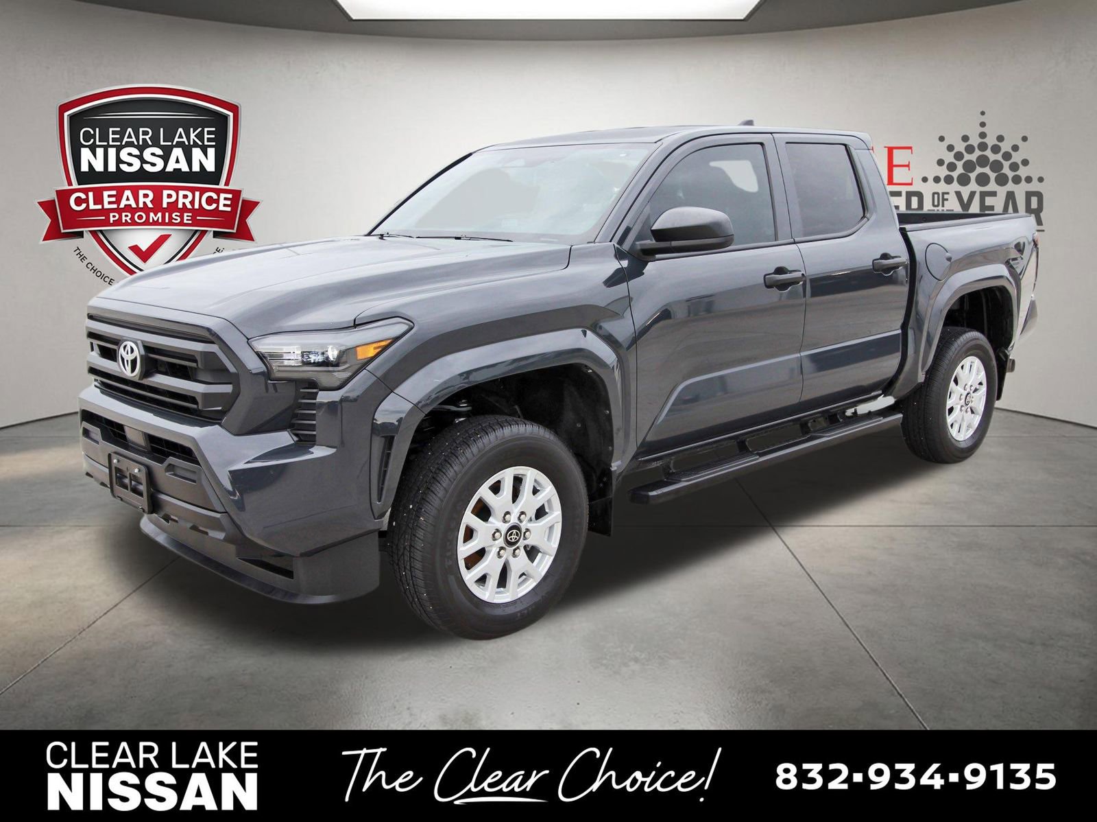 Used 2024 Toyota Tacoma SR RWD image 3