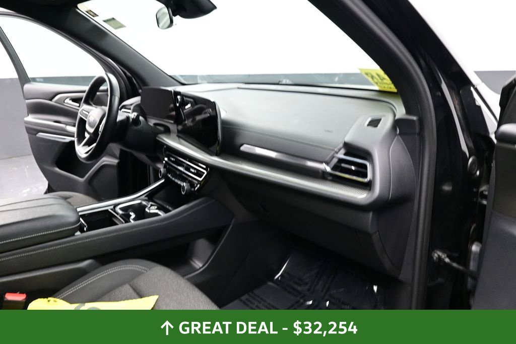Used 2024 Chevrolet Traverse LT FWD image 31