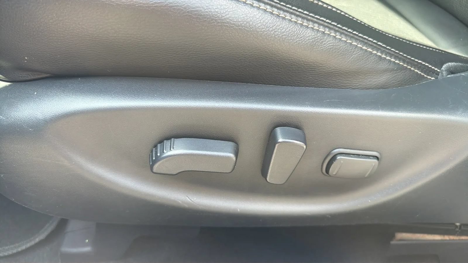 Used 2020 Nissan Maxima 3.5 SV w/ Floor Mat Group FWD image 12