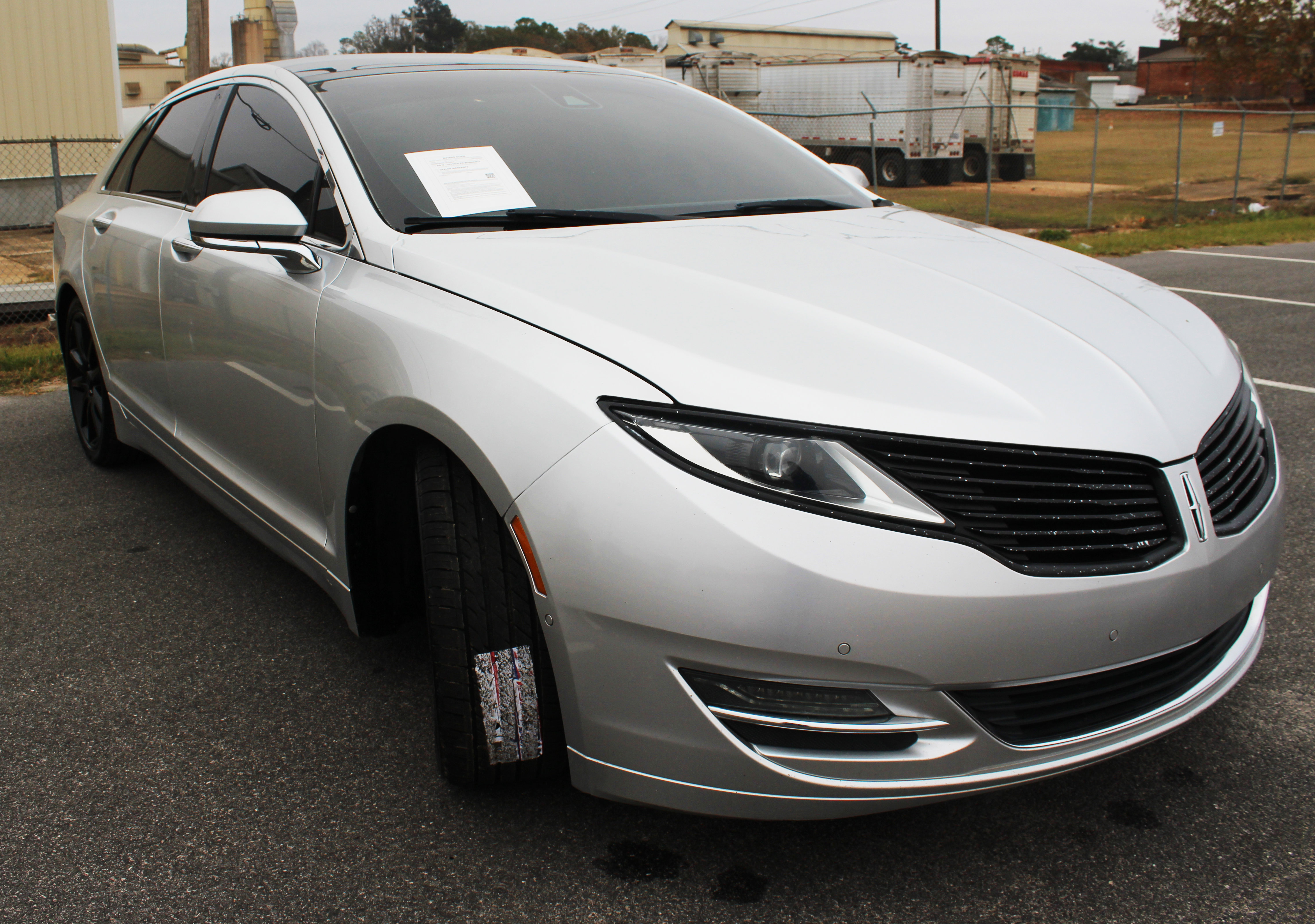 Used 2013 Lincoln MKZ Base image 13