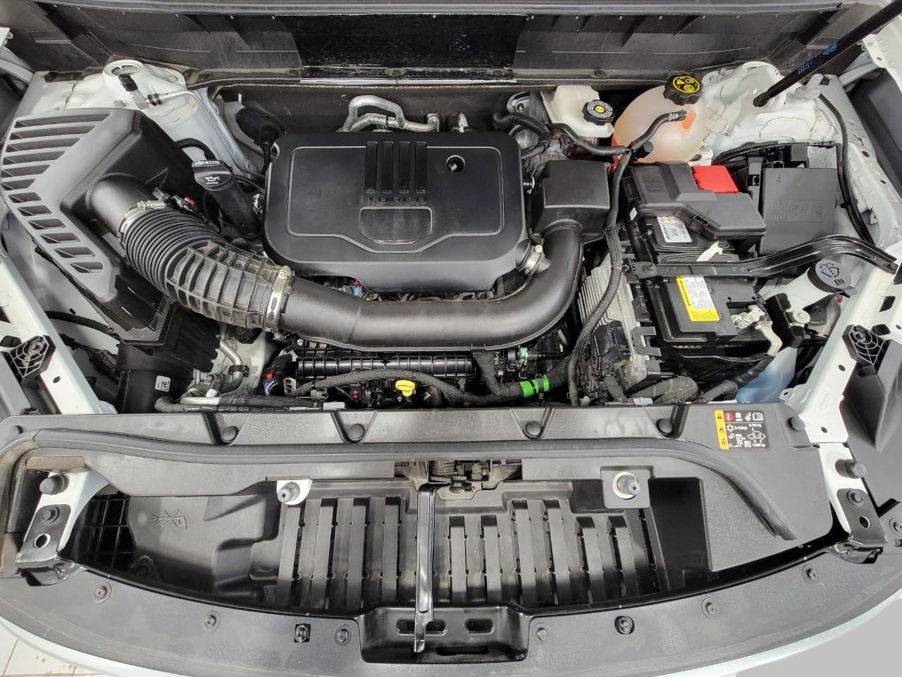 Certified 2023 GMC Acadia SLE w/ Driver Convenience Package image 9