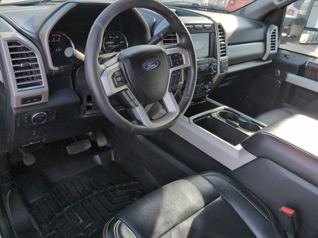 Used 2017 Ford F250 Lariat w/ Chrome Package image 9