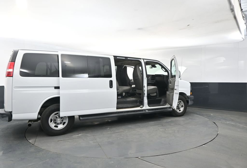 Used 2019 Chevrolet Express 3500 LT w/ LT Preferred Equipment Group image 25