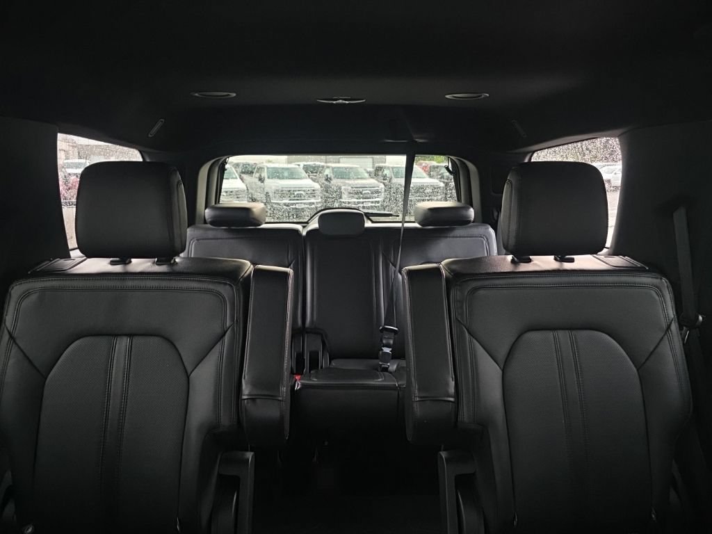 Used 2020 Ford Expedition Limited AWD/4WD image 27