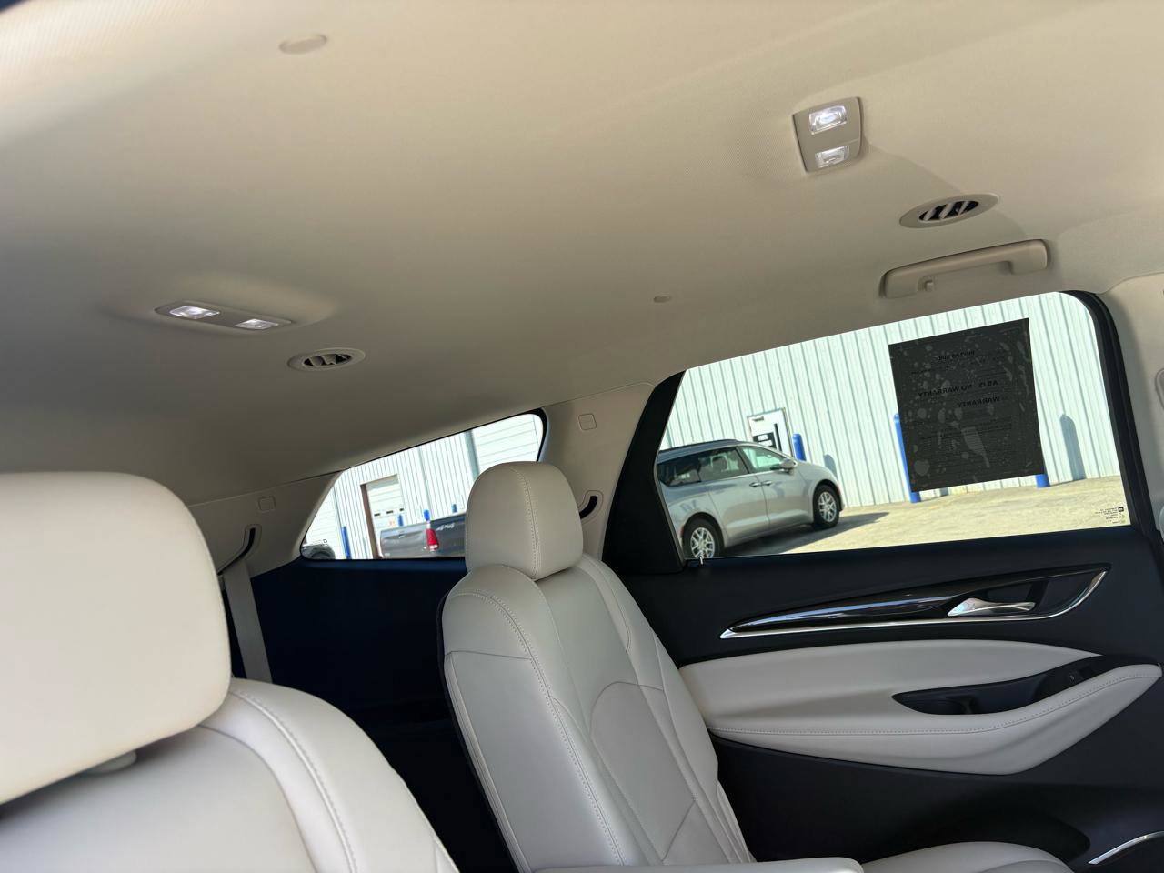 Used 2023 Buick Enclave Essence image 50