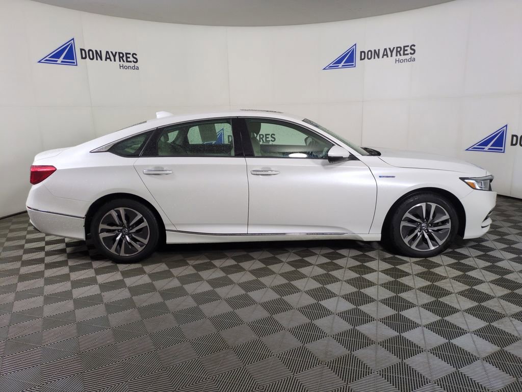 Used 2020 Honda Accord Touring image 6