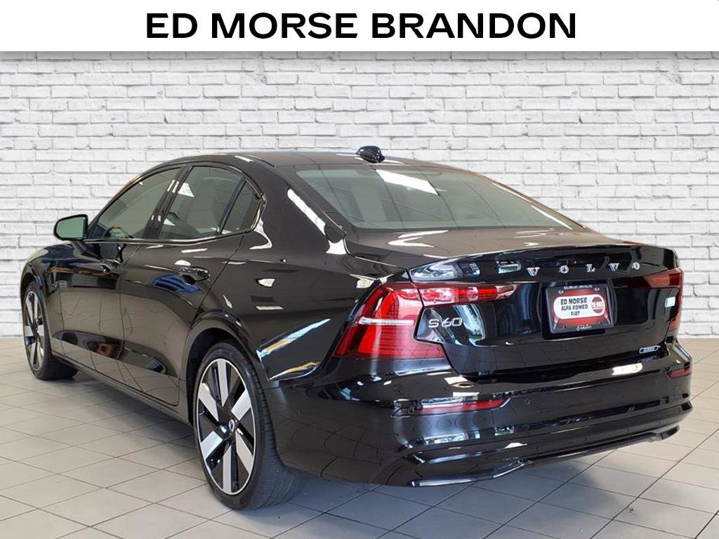 Used 2024 Volvo S60 T8 Ultimate image 3