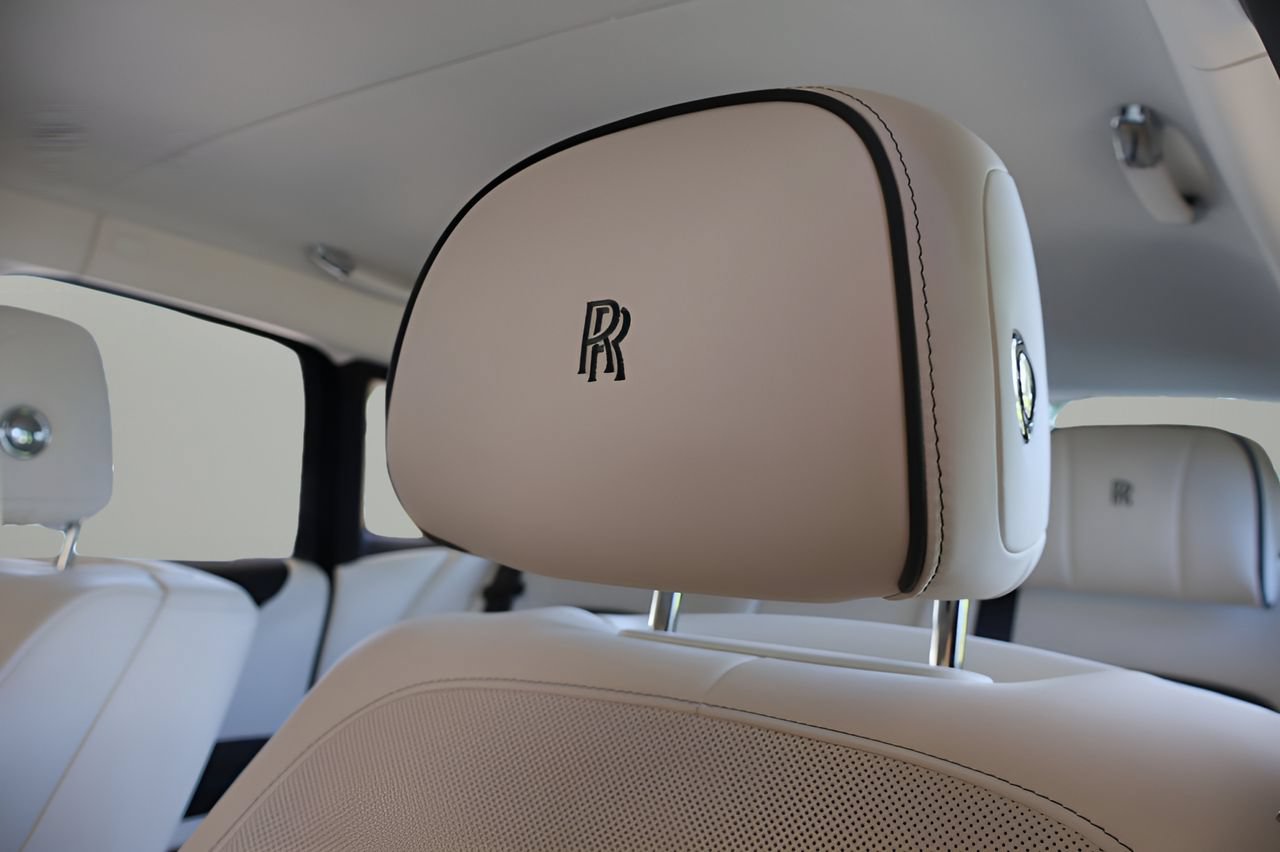 New 2027 Rolls-Royce Ghost AWD/4WD image 15