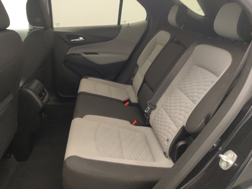 Used 2020 Chevrolet Equinox LT image 18