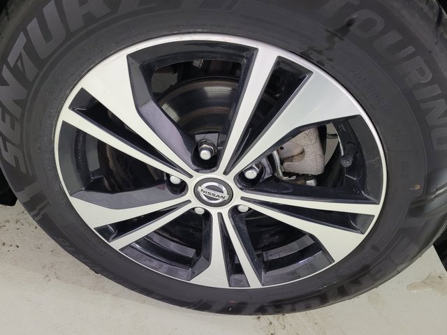 Used 2022 Nissan Sentra SV w/ Trunk Package image 25