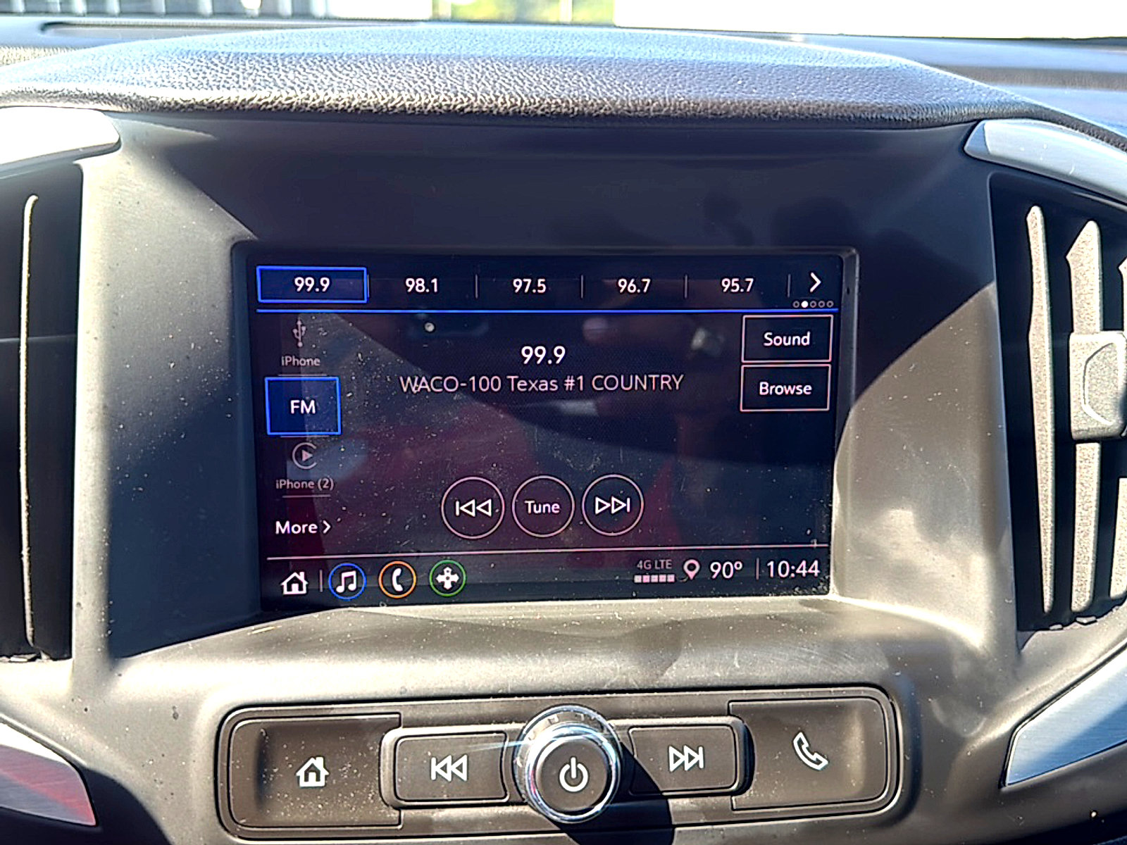 Used 2024 GMC Terrain SLE w/ Driver Convenience Package FWD image 8
