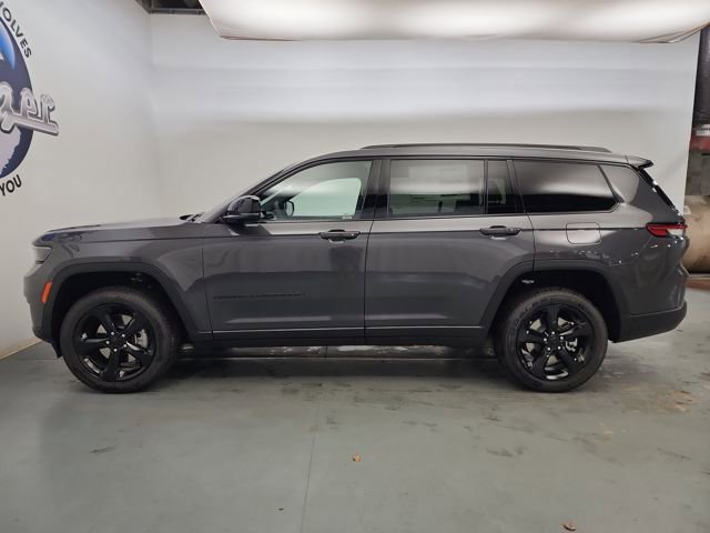 New 2025 Jeep Grand Cherokee L Altitude image 5