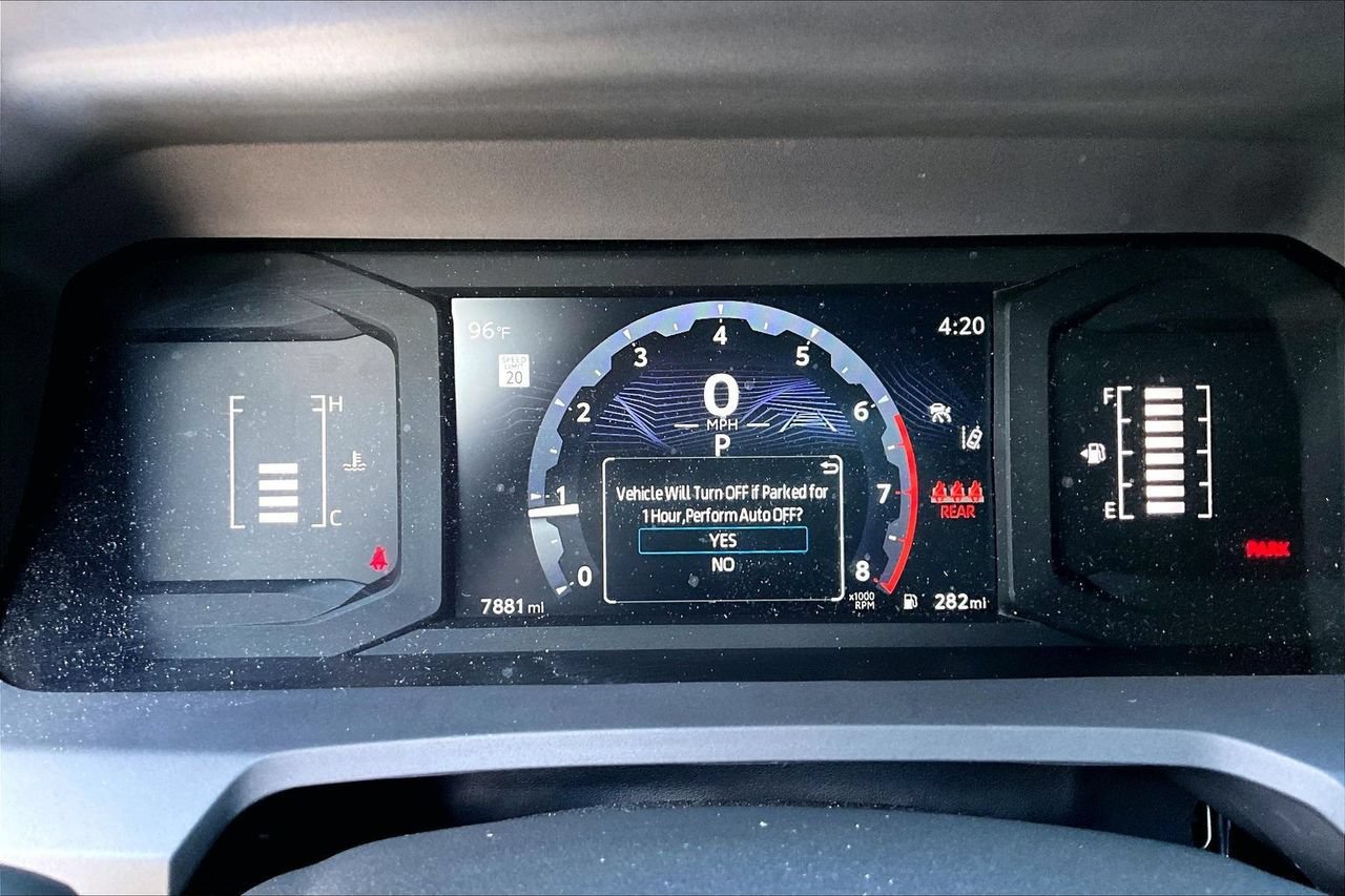 Used 2025 Toyota Tacoma SR AWD/4WD image 12