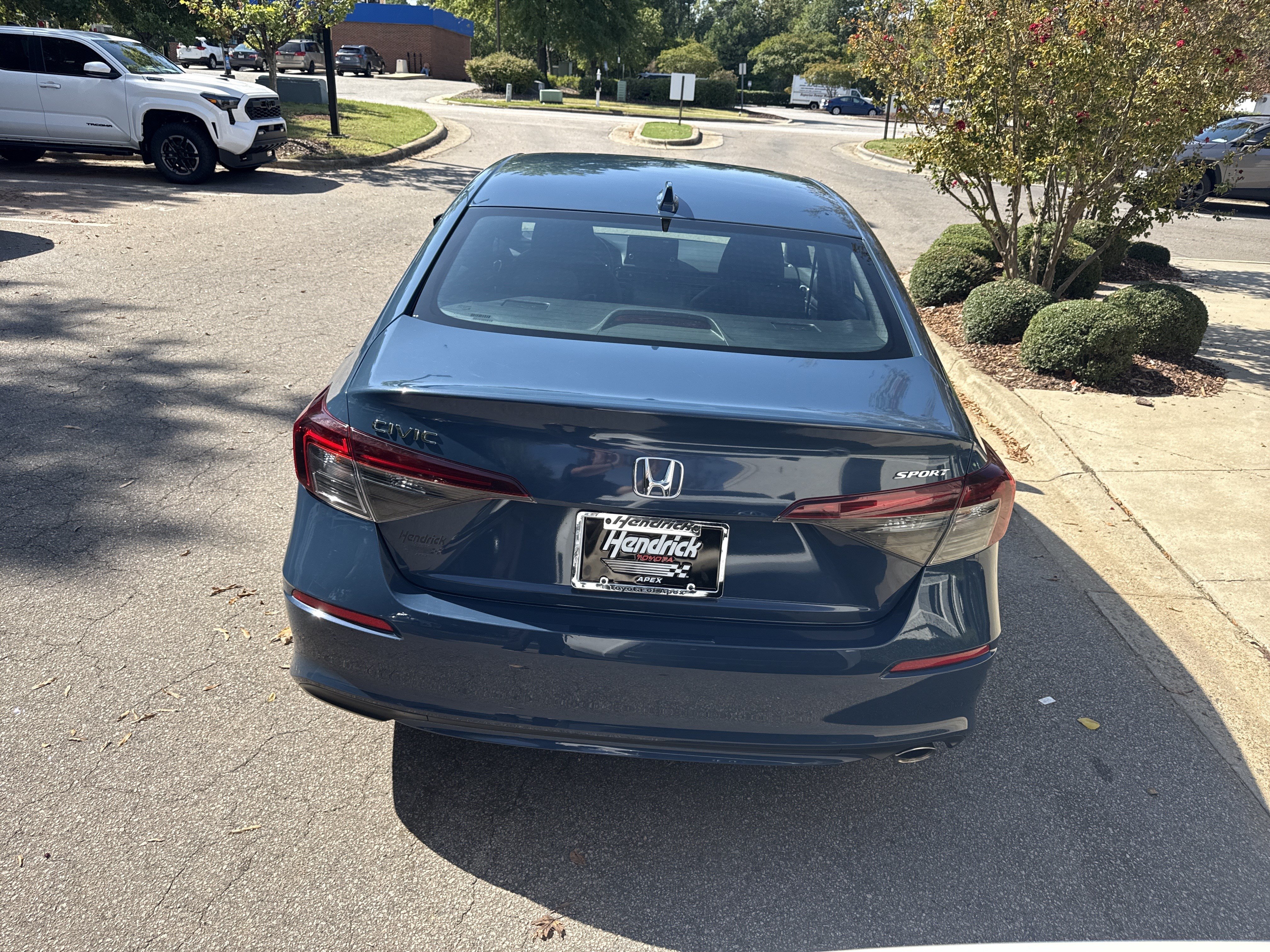 Used 2025 Honda Civic Sport image 9