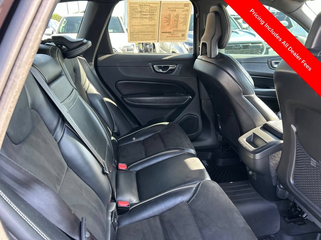Used 2018 Volvo XC60 T5 R-Design w/ Convenience Package AWD/4WD image 20
