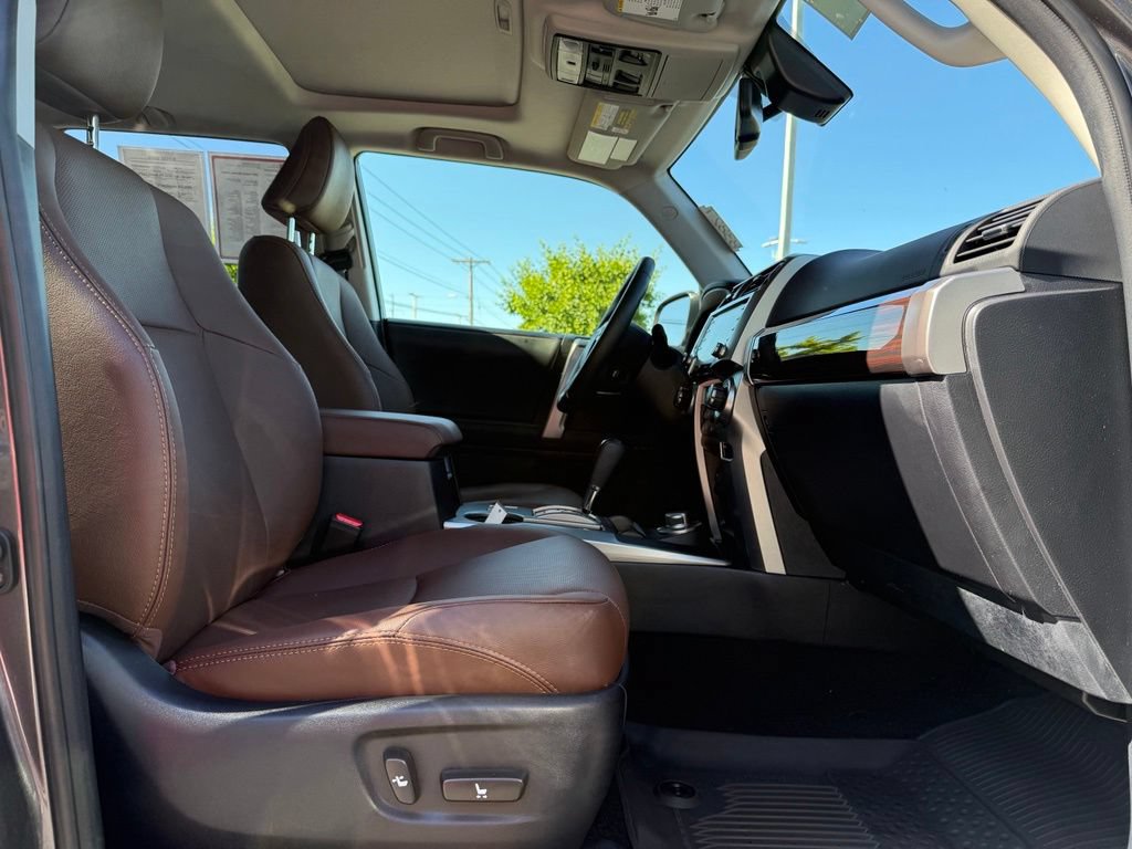 Certified 2022 Toyota 4Runner Limited AWD/4WD image 20