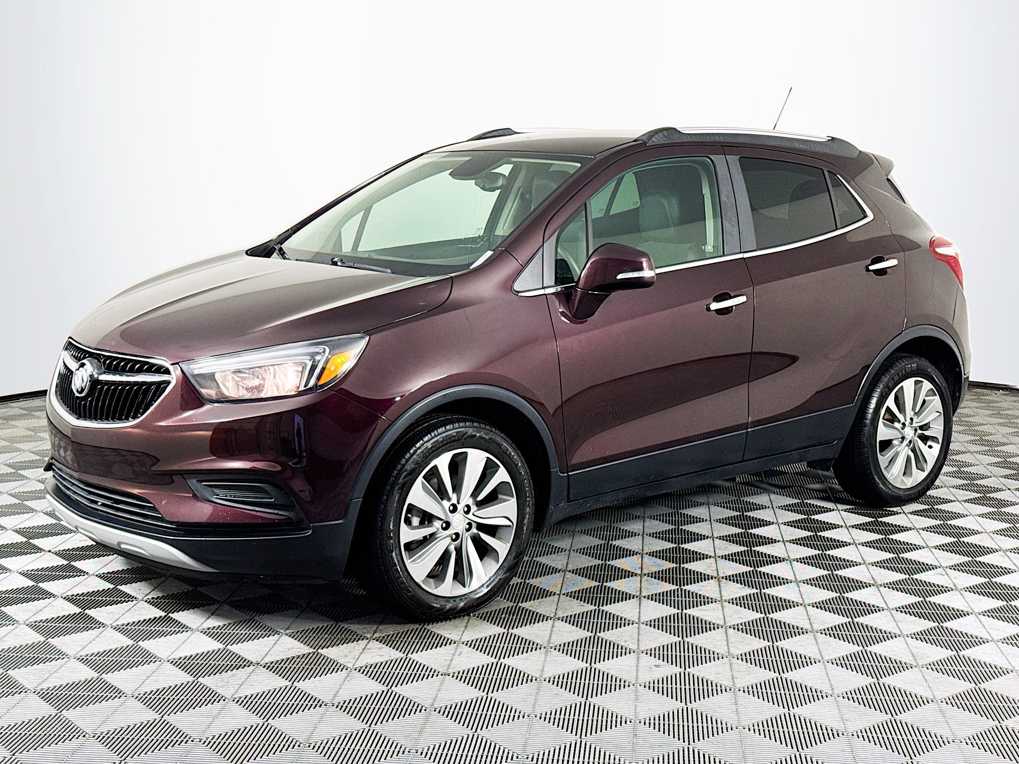 Used 2018 Buick Encore Preferred FWD image 4