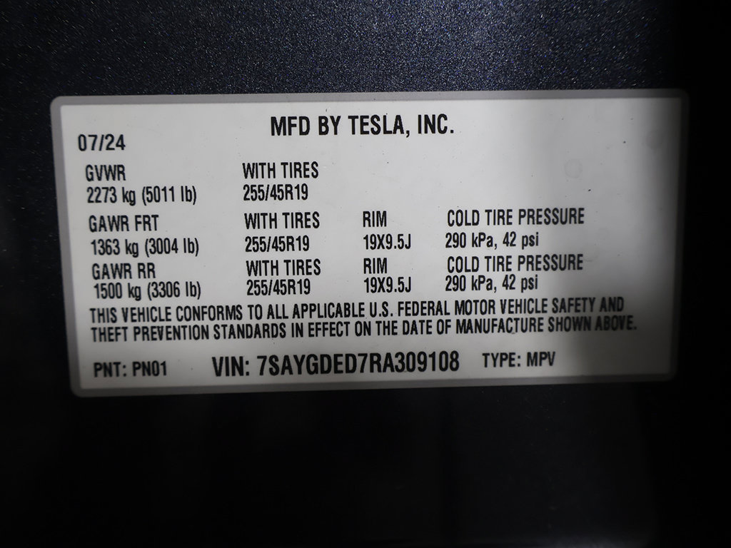 Used 2024 Tesla Model Y Long Range RWD image 46
