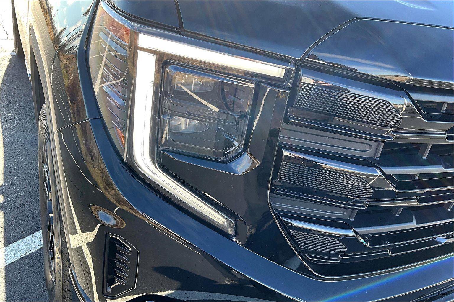 Used 2024 GMC Sierra 1500 Elevation AWD/4WD image 30