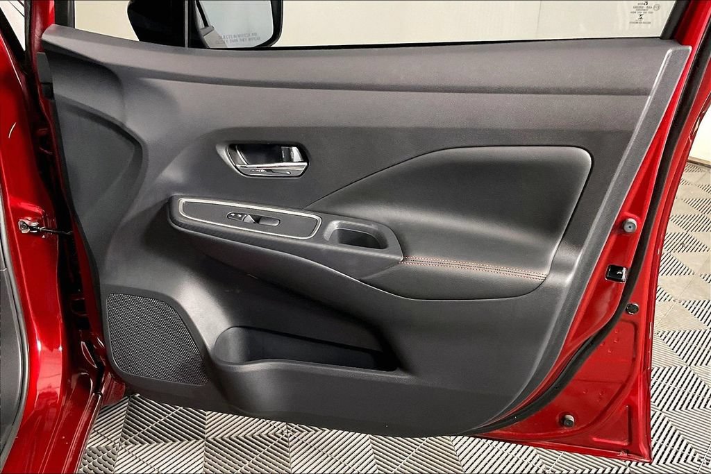 Certified 2025 Nissan Versa SR w/ Trunk Package FWD image 22