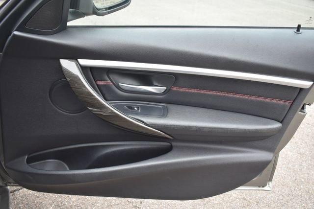 Used 2016 BMW 328i xDrive Sedan w/ Technology Package image 48