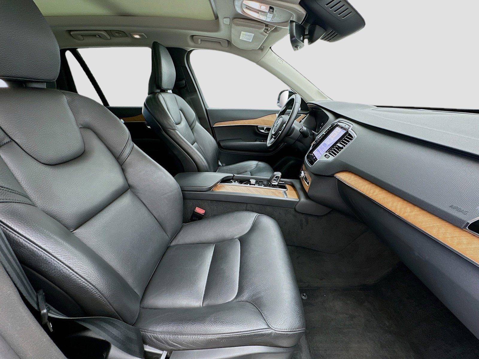 Used 2023 Volvo XC90 T8 Plus w/ Protection Package Premier image 22