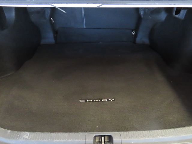 Used 2018 Toyota Camry XSE image 32
