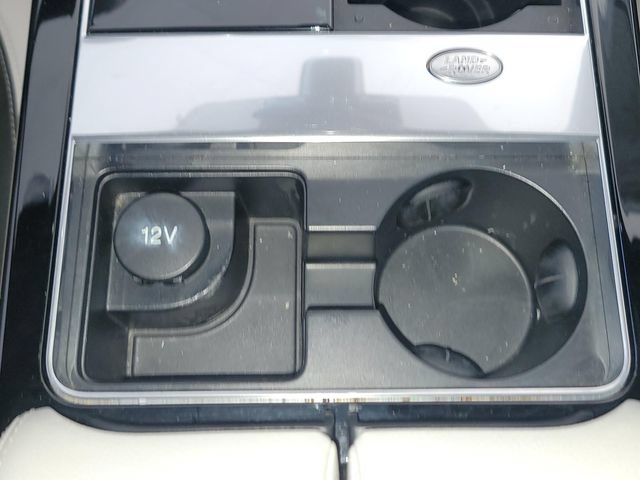 Used 2018 Land Rover Range Rover Velar R-Dynamic SE AWD/4WD image 24