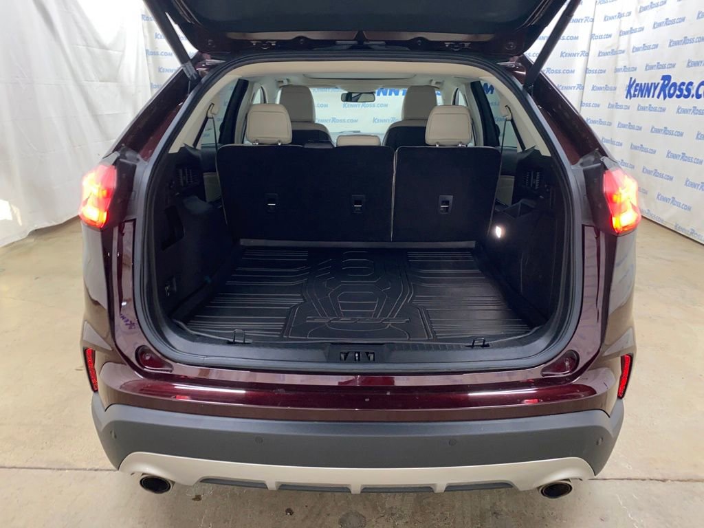 Used 2020 Ford Edge Titanium image 15