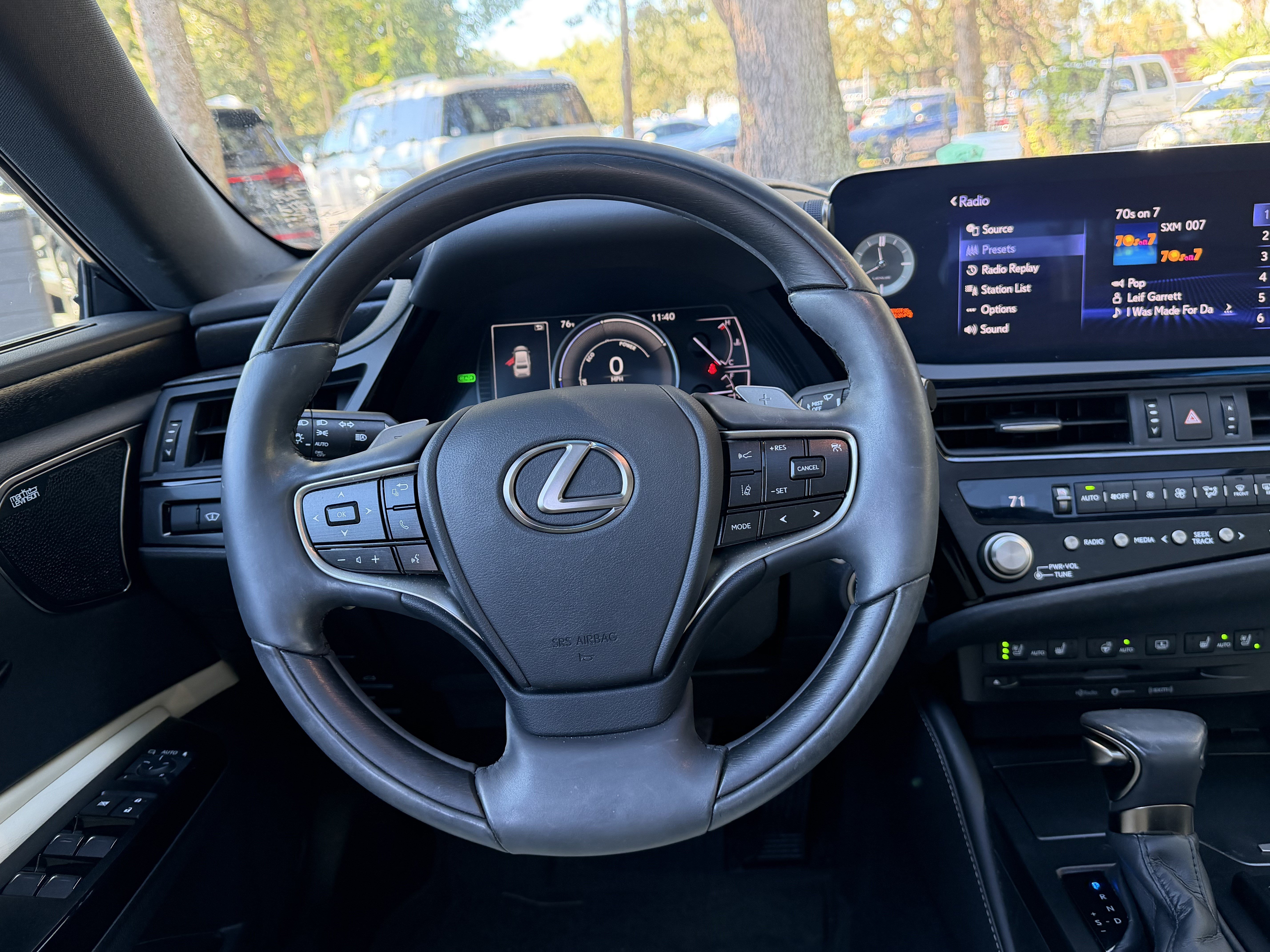 Used 2022 Lexus ES 300h Ultra Luxury FWD image 33