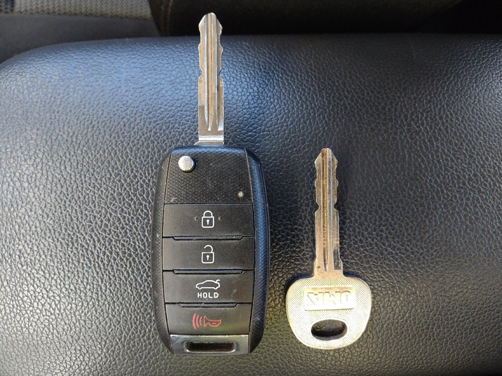 Used 2017 Kia Forte LX image 32