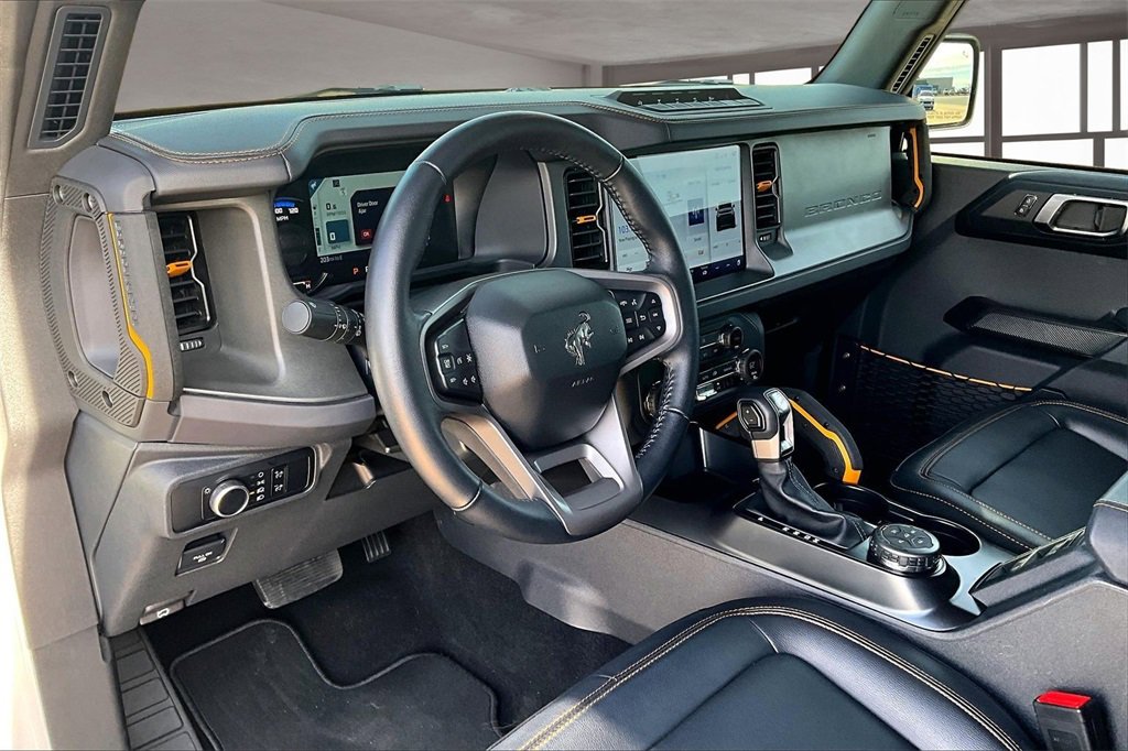 Used 2024 Ford Bronco Badlands image 13