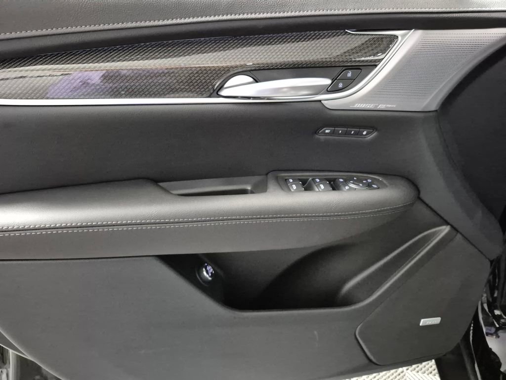 New 2026 Cadillac XT5 Sportv AWD/4WD image 13