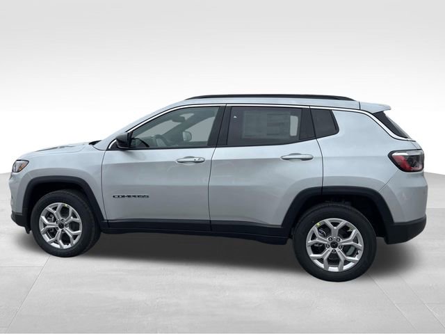 New 2026 Jeep Compass Latitude image 4