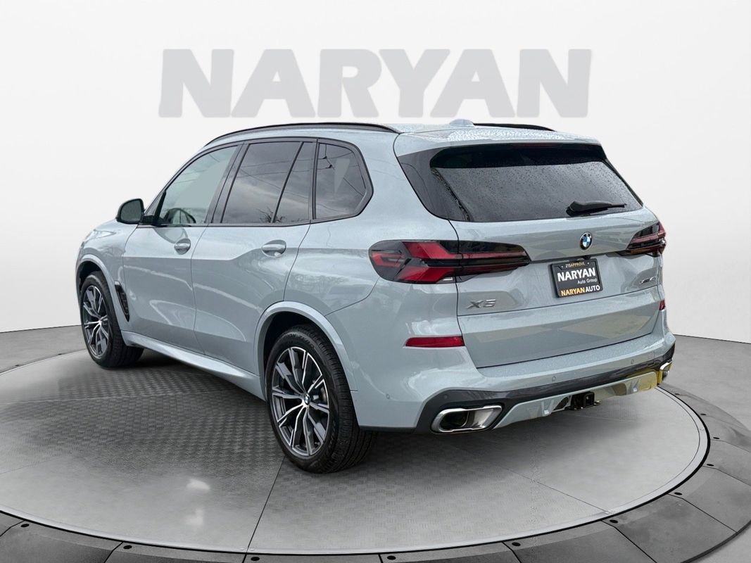Used 2025 BMW X5 xDrive40i w/ M Sport Package image 5