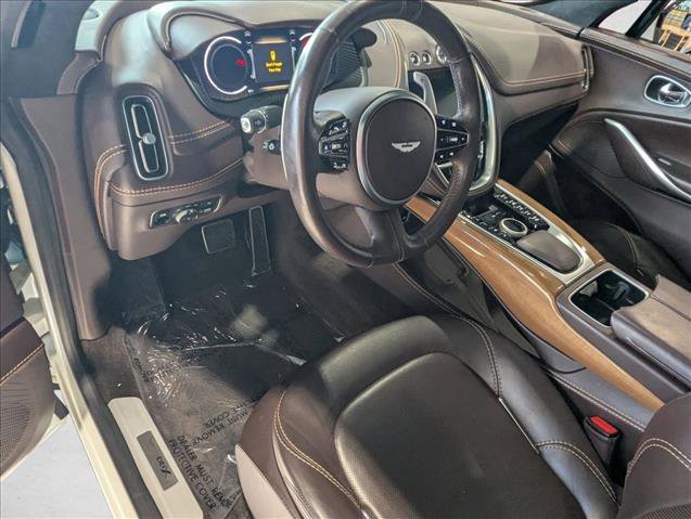 Used 2021 Aston Martin DBX image 10