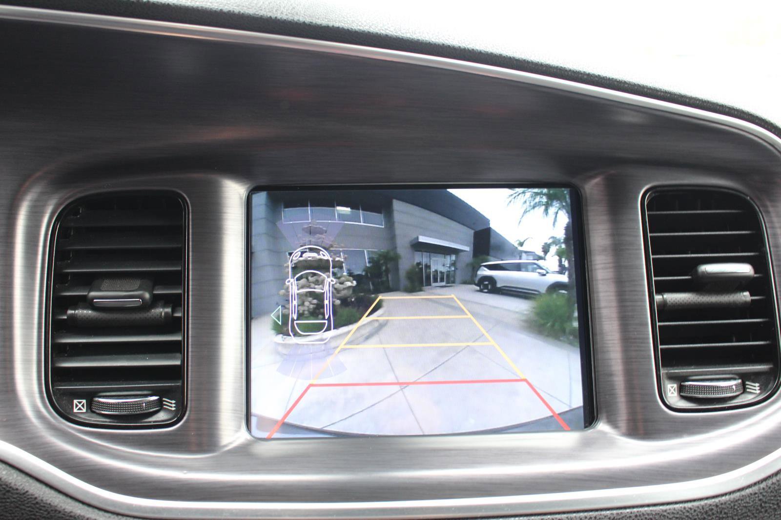 Used 2018 Dodge Charger SXT w/ Blacktop Package image 19