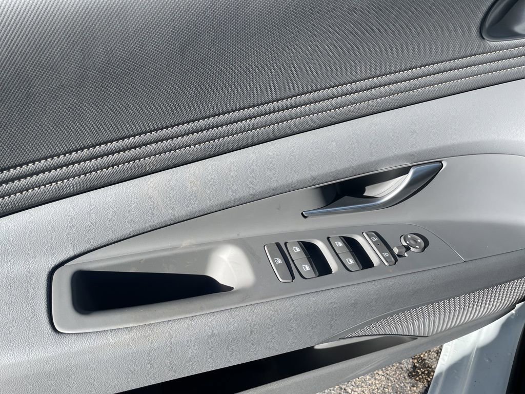 New 2026 Hyundai Elantra Sport image 13