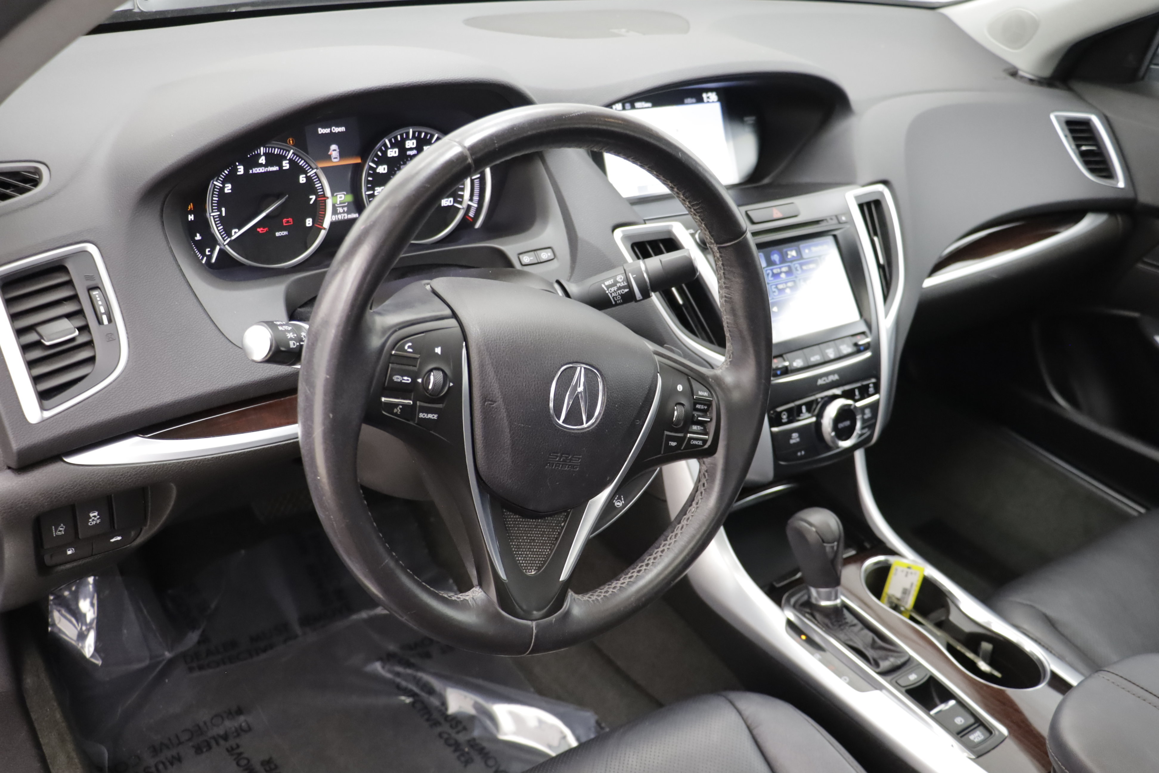 Used 2016 Acura TLX w/ Technology Package FWD image 6