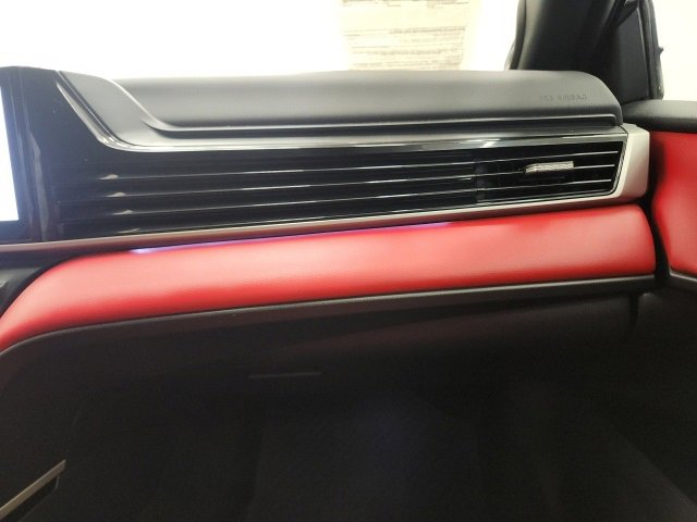 Used 2025 Toyota Camry XSE w/ Premium Package image 76