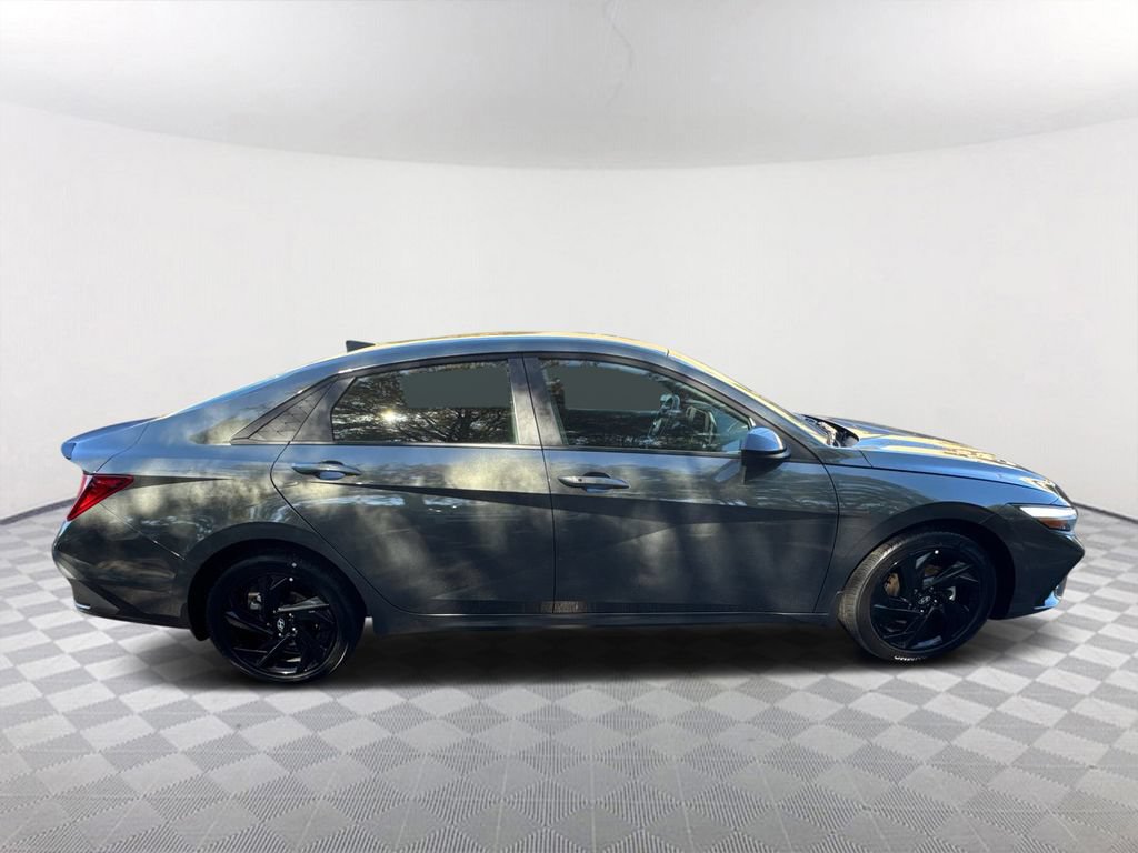 New 2026 Hyundai Elantra Sport FWD image 4