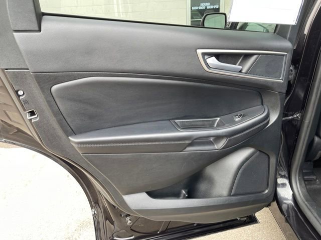 Used 2024 Ford Edge SEL w/ Convenience Package image 28