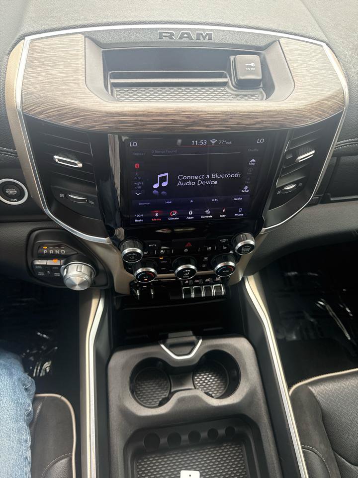 Used 2019 RAM 1500 Laramie AWD/4WD image 23