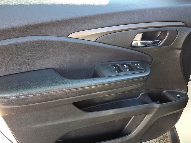 Certified 2019 Honda Passport Sport image 13