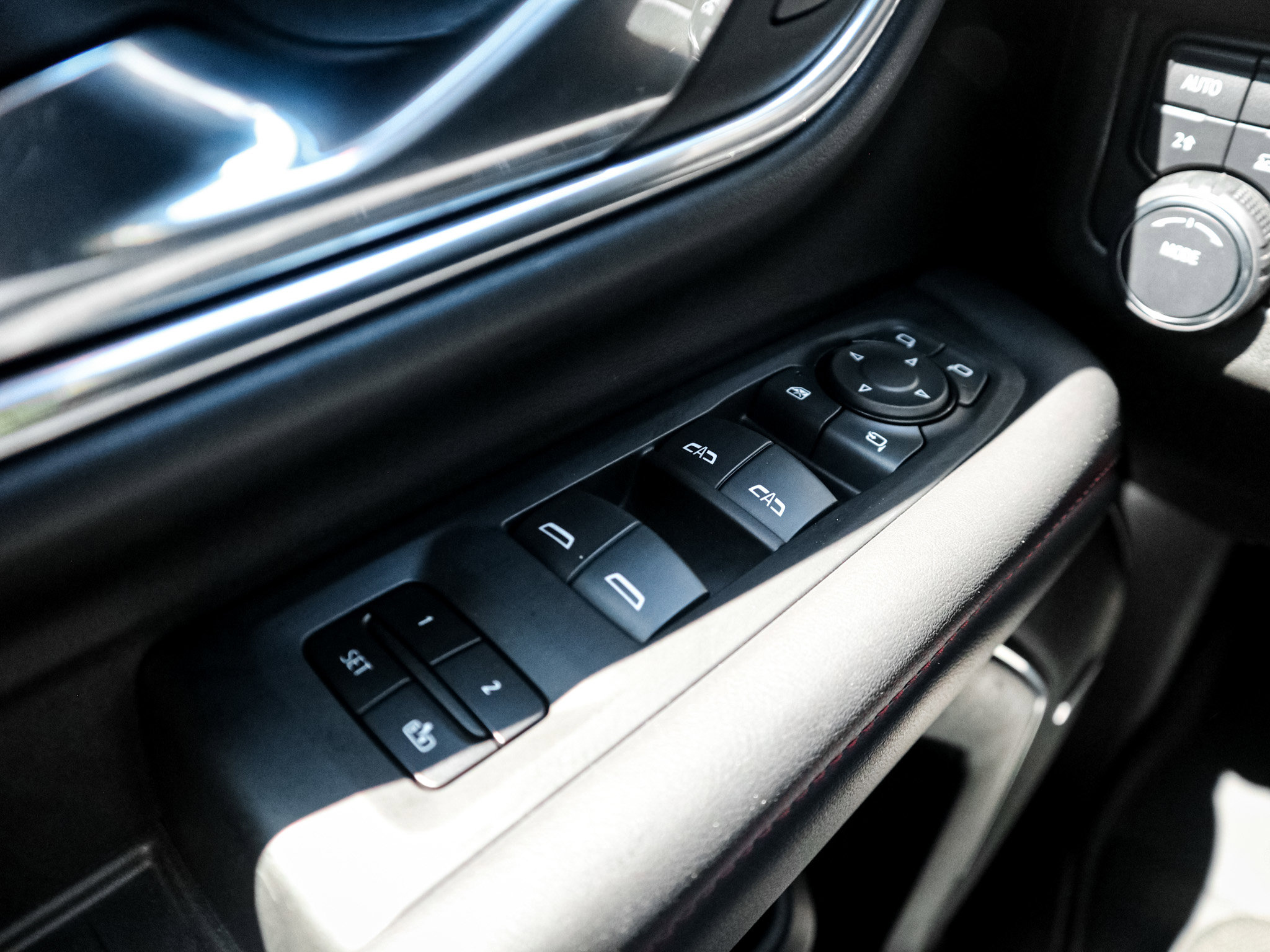 Used 2023 Chevrolet Tahoe RST w/ Luxury Package image 15