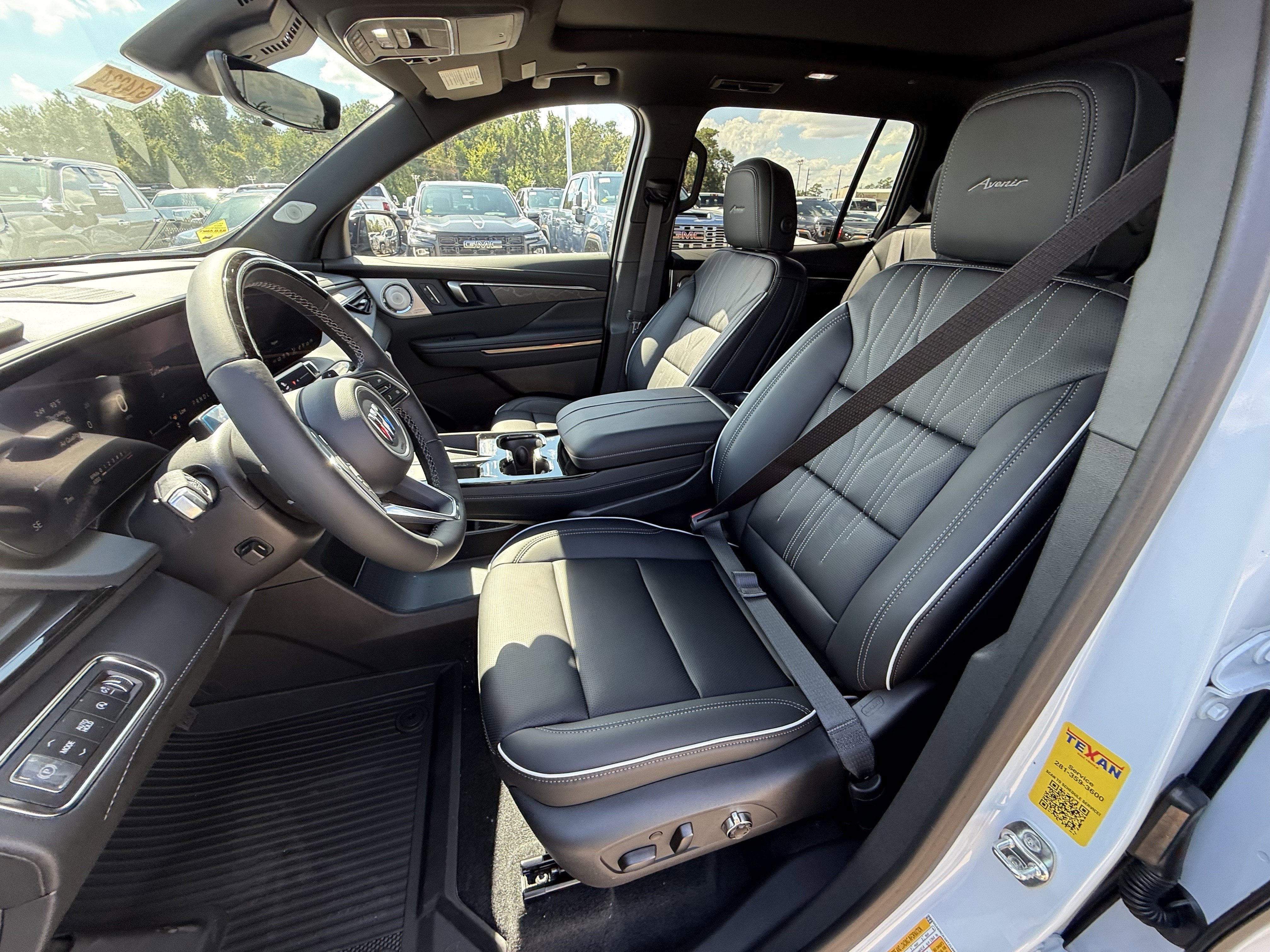 New 2026 Buick Enclave Avenir w/ Super Cruise Package FWD image 17