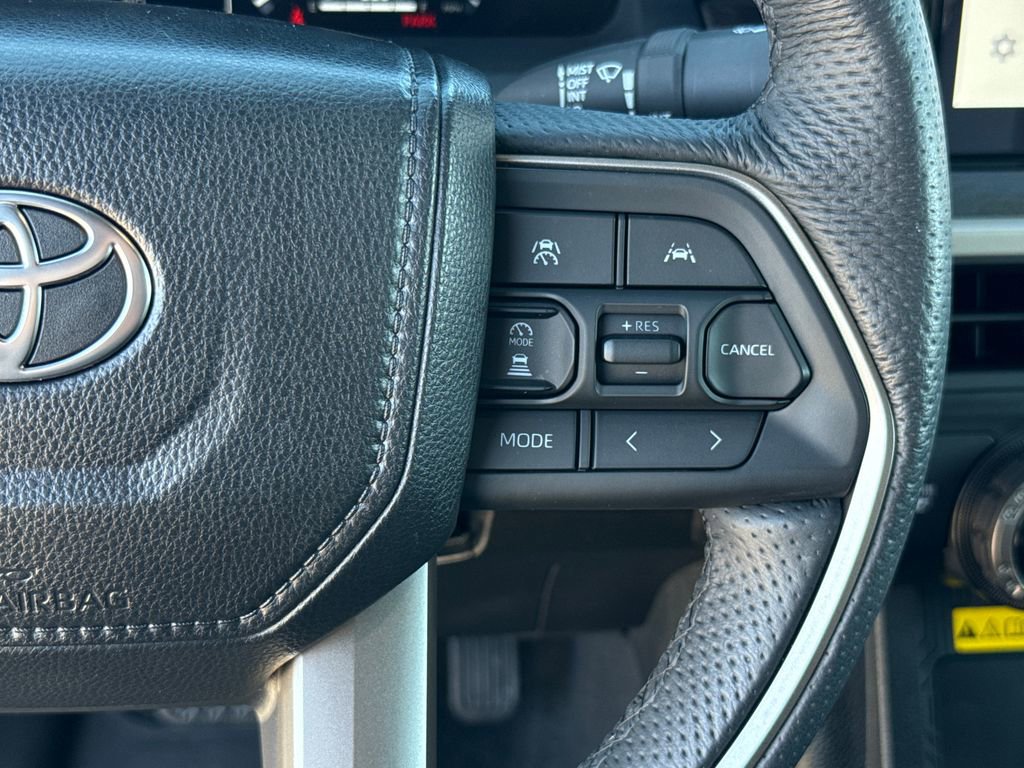 Used 2024 Toyota Tacoma Limited w/ Limited Package (LT) AWD/4WD image 18