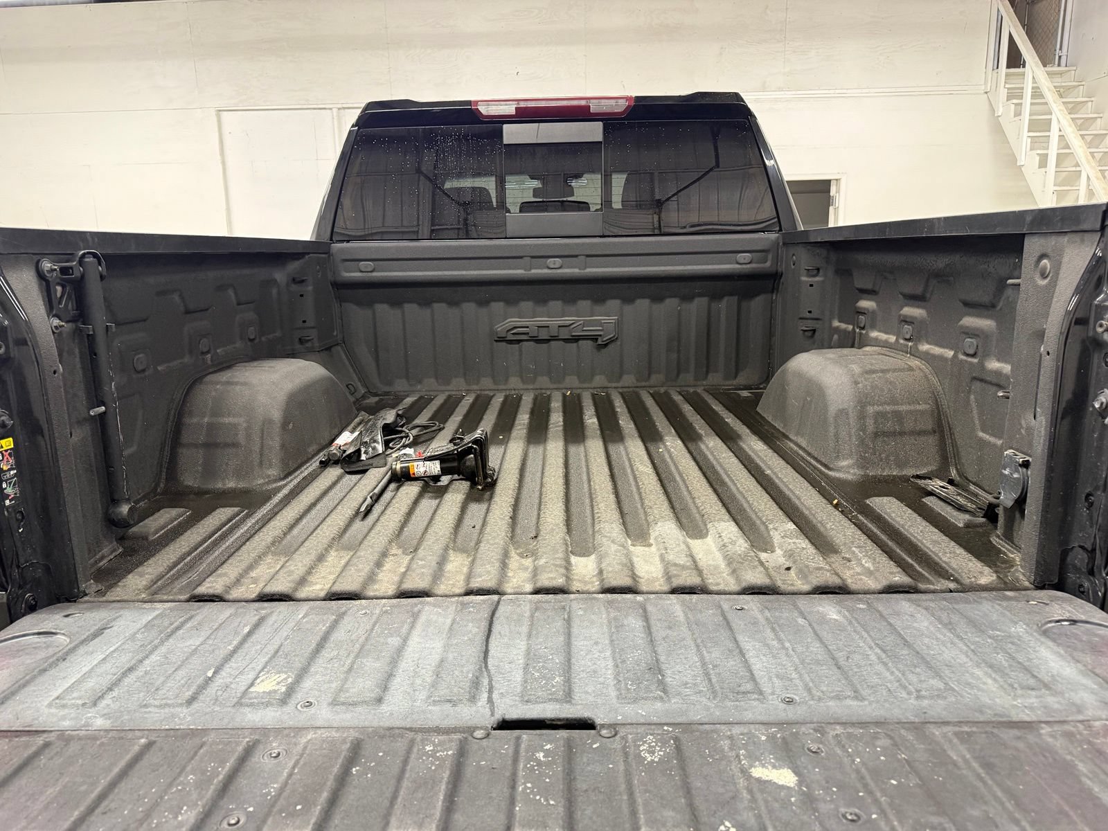 Used 2024 GMC Sierra 1500 AT4 w/ AT4 Preferred Package AWD/4WD image 13